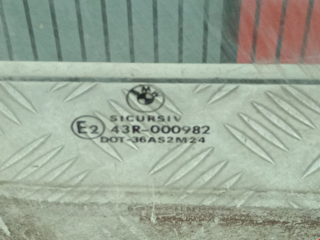 Стекло двери переднее правое BMW 5er 5 серия E39 1995-2004