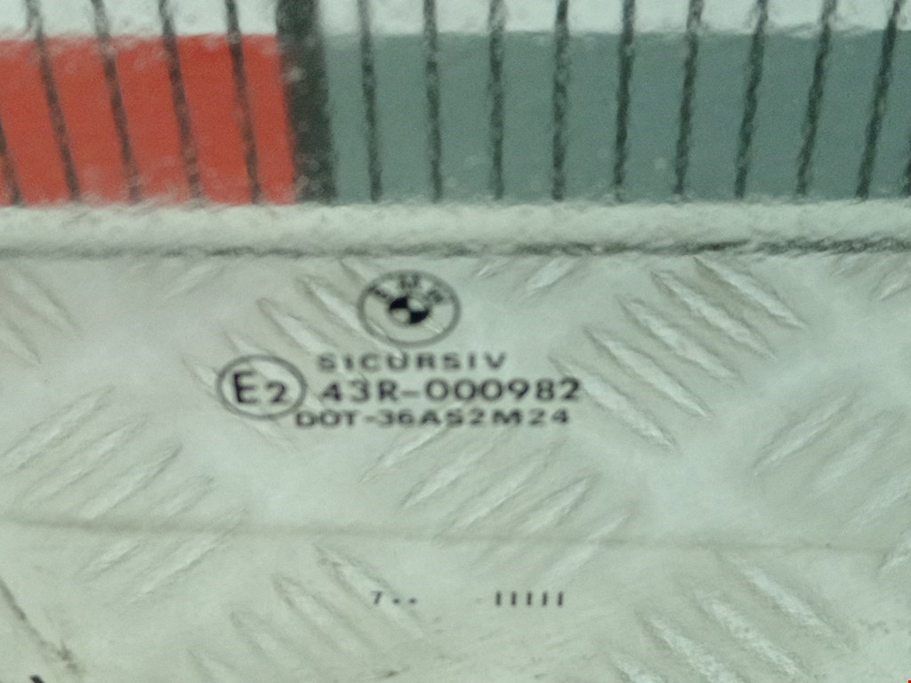 Стекло двери переднее правое BMW 5er 5 серия E39 1995-2004