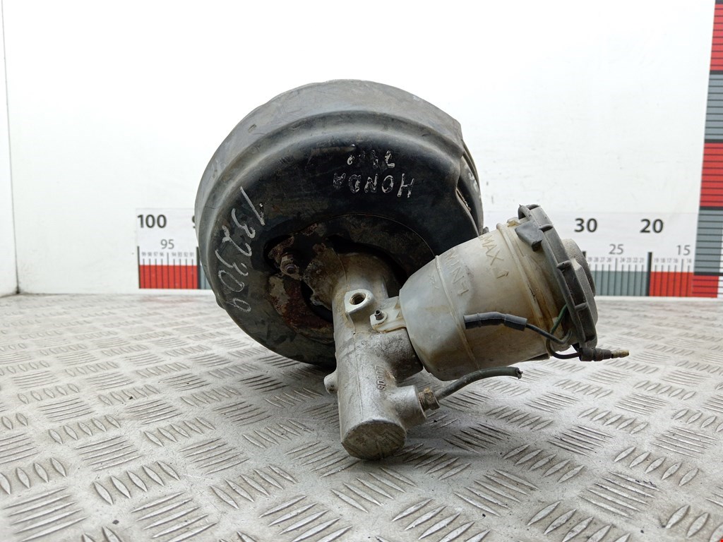 Усилитель тормозов вакуумный HONDA Accord V 1993-1998