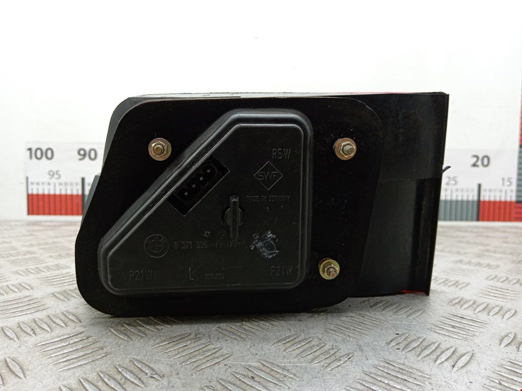 Фонарь задний внутренний левый BMW 5er 5 серия E39 1995-2004