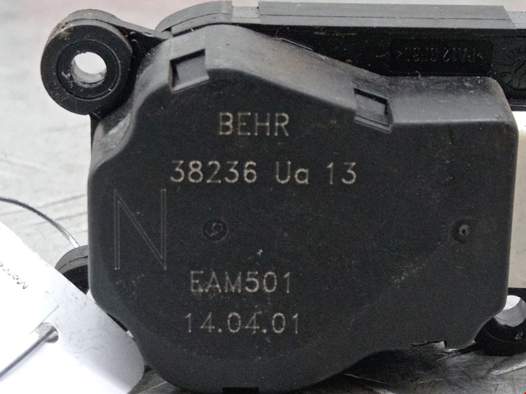 Моторчик заслонки печки MERCEDES-BENZ S-Class IV W220 1998-2005