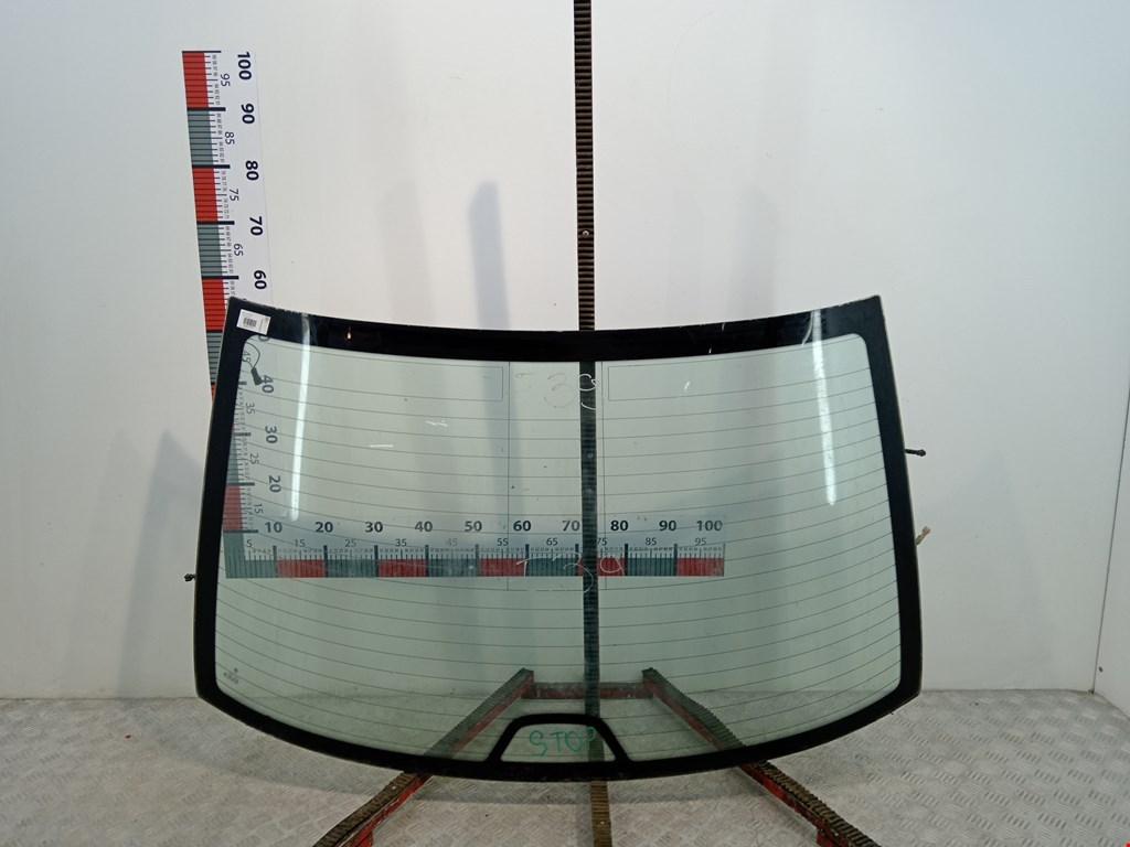 Стекло заднее BMW 5-Series (E39) (1995-2004)