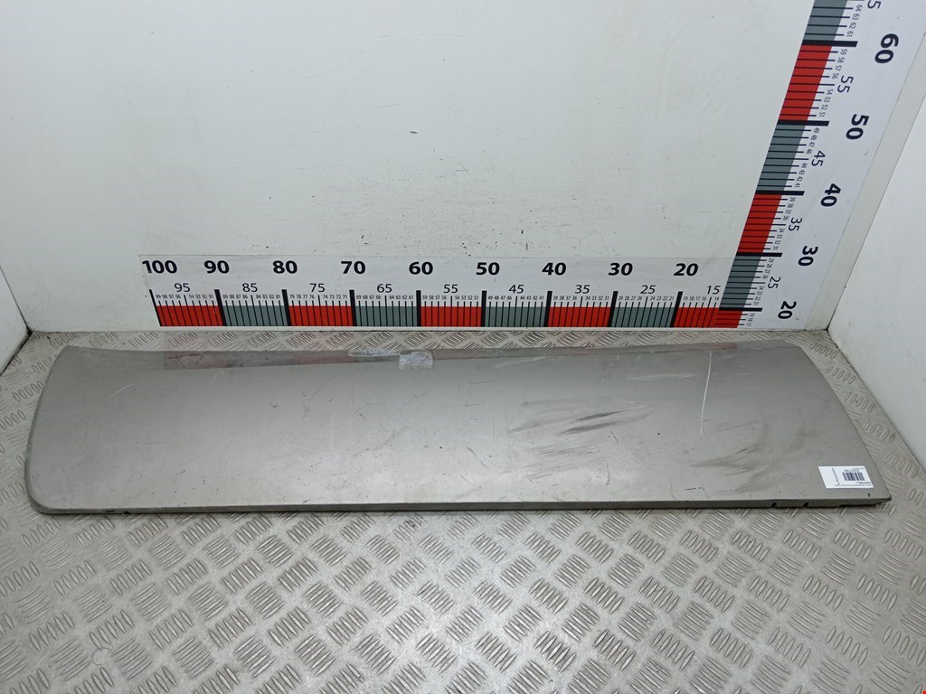 Накладка декоративная (молдинг) двери передней левой Renault Koleos (2008-2016)