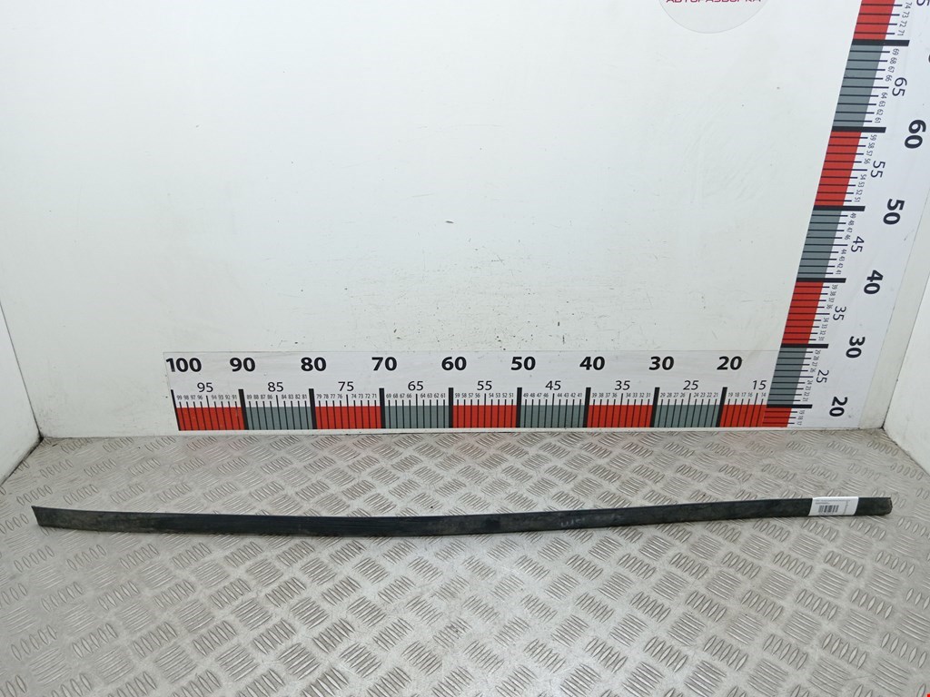 Накладка декоративная (молдинг) двери передней правой BMW 3-Series (E46) (1998-2007)