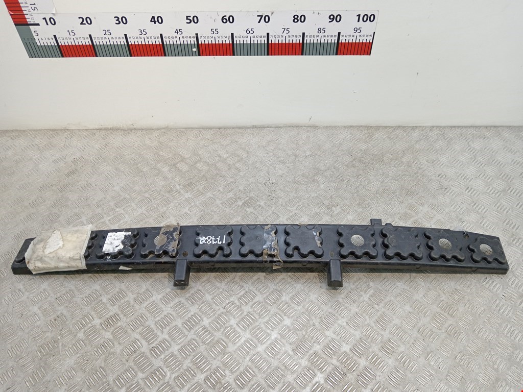 Усилитель переднего бампера (передний) CHRYSLER Voyager IV RG 2001-2007