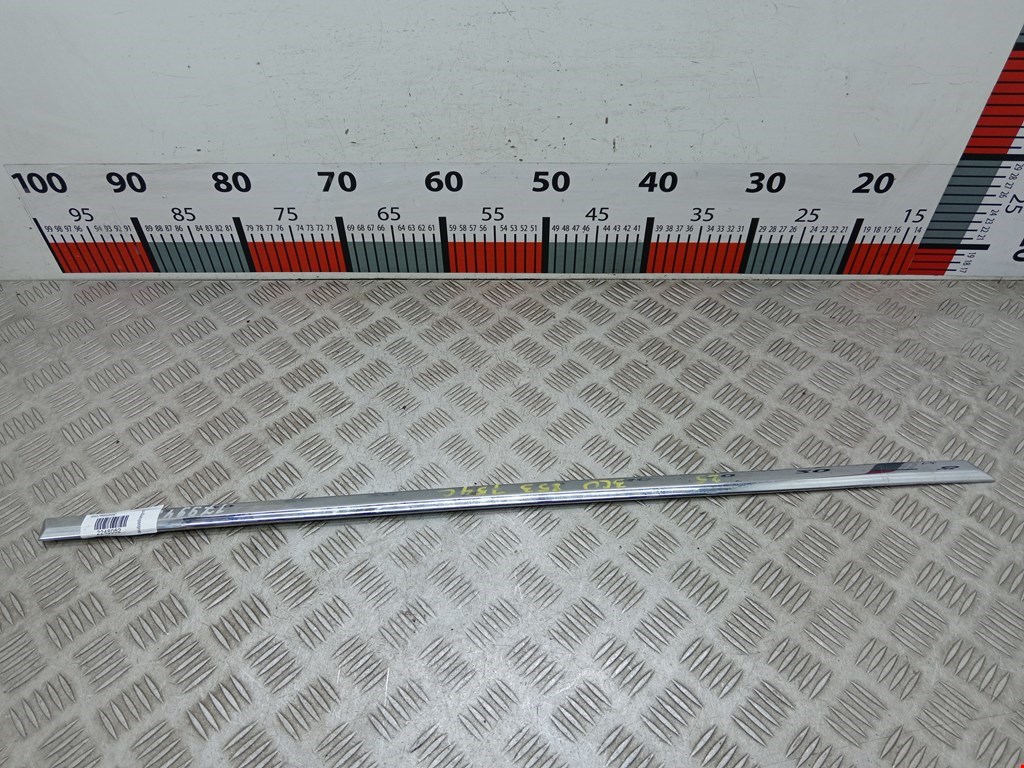 Накладка (молдинг) двери задней правой Volkswagen Passat 6 (2005-2010)