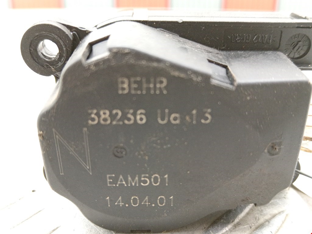 Моторчик заслонки печки MERCEDES-BENZ S-Class IV W220 1998-2005