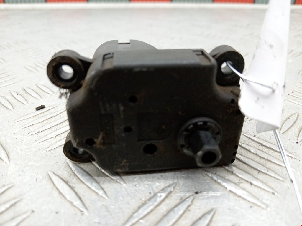 Моторчик заслонки печки MERCEDES-BENZ S-Class IV W220 1998-2005