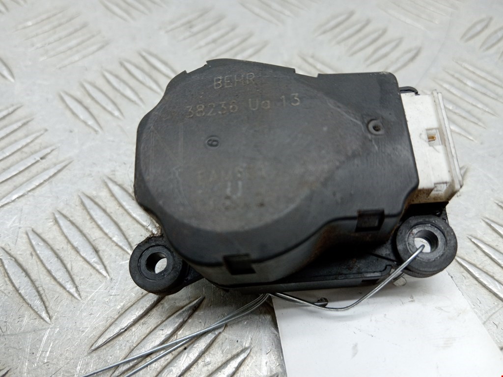 Моторчик заслонки печки MERCEDES-BENZ S-Class IV W220 1998-2005