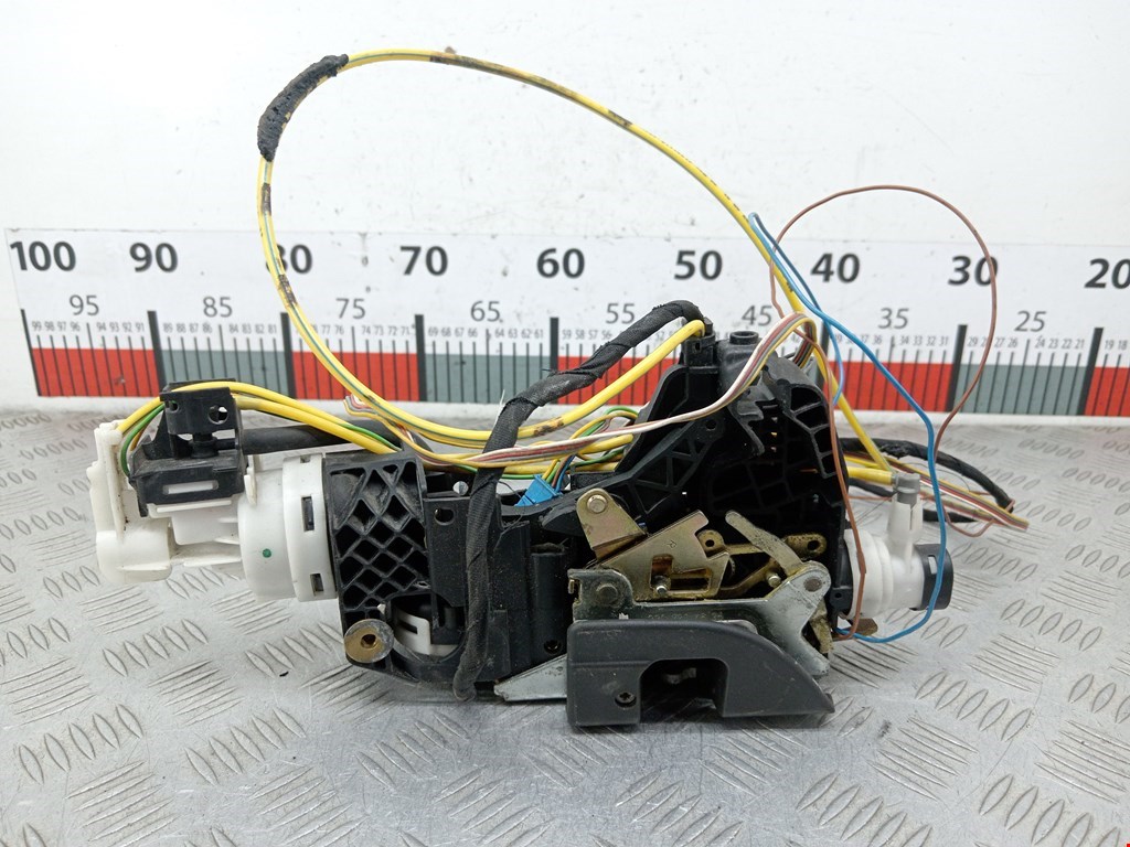 Замок двери задней правой MERCEDES-BENZ S-Class IV W220 1998-2005