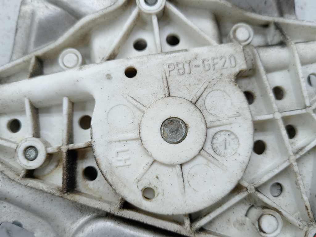 Стеклоподъемник задний левый MERCEDES-BENZ S-Class IV W220 1998-2005