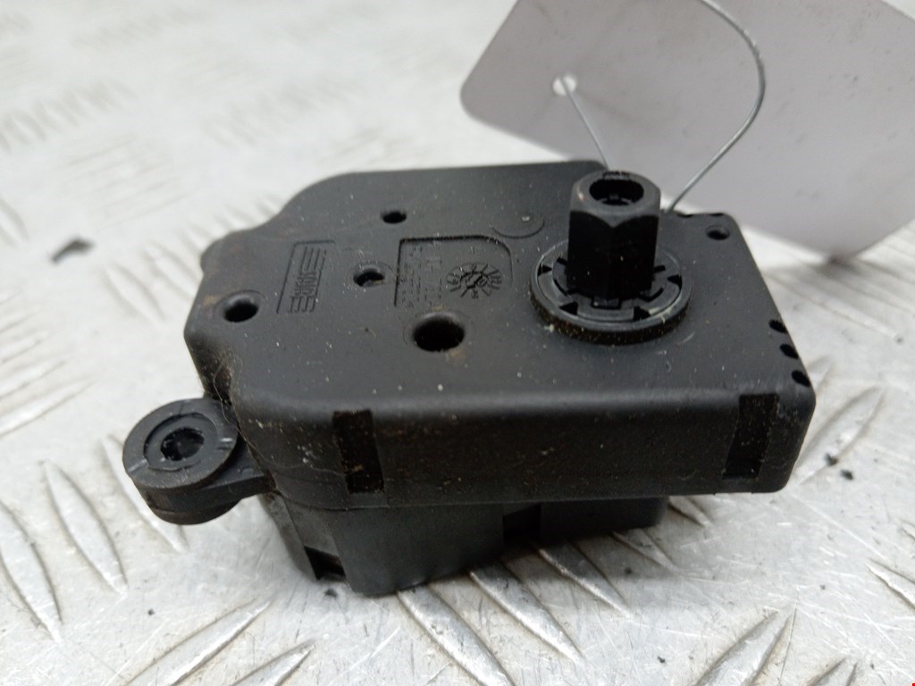 Моторчик заслонки печки MERCEDES-BENZ S-Class IV W220 1998-2005