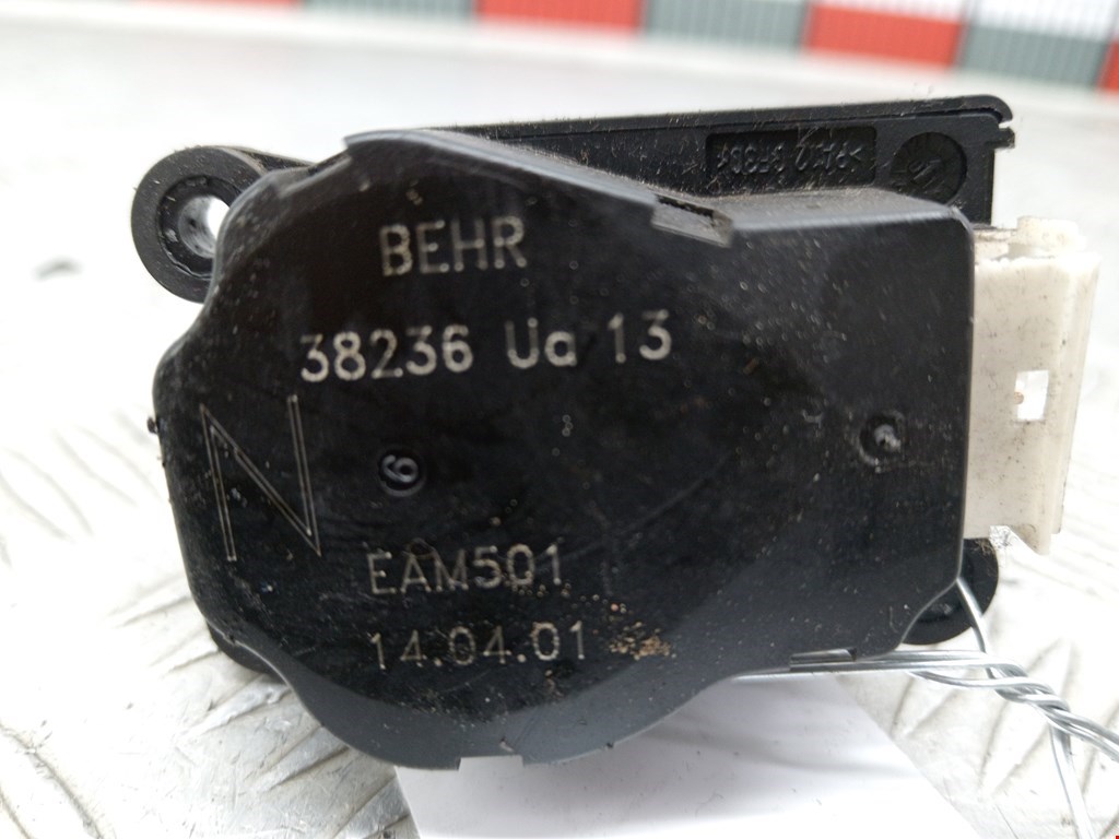 Моторчик заслонки печки MERCEDES-BENZ S-Class IV W220 1998-2005