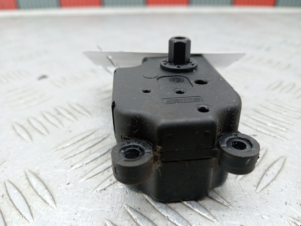 Моторчик заслонки печки MERCEDES-BENZ S-Class IV W220 1998-2005