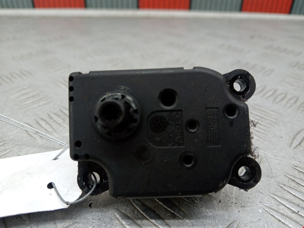 Моторчик заслонки печки MERCEDES-BENZ S-Class IV W220 1998-2005