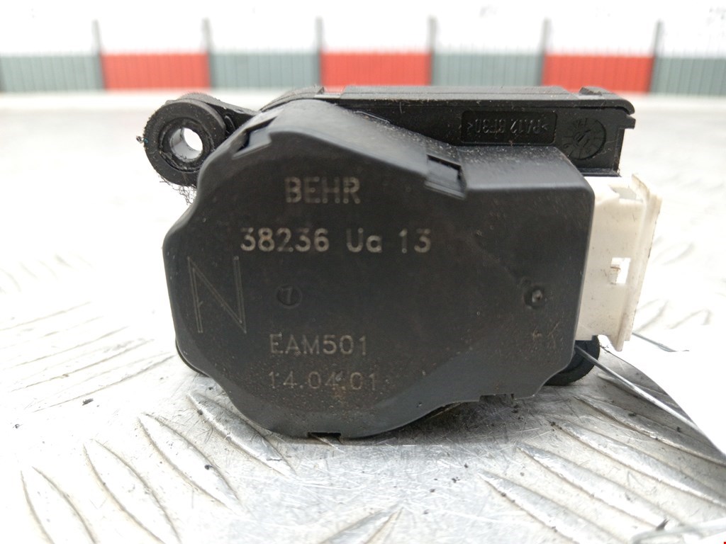 Моторчик заслонки печки MERCEDES-BENZ S-Class IV W220 1998-2005