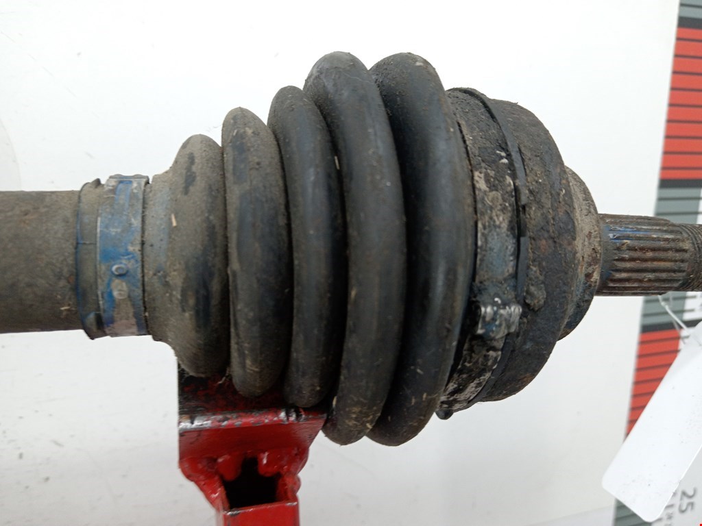 Полуось (привод, приводной вал) передняя левая CITROEN Berlingo 1996-2012