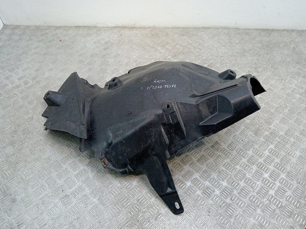 Локер (подкрылок) передний левый MERCEDES-BENZ C-Class C-klasse W204 2007-2015