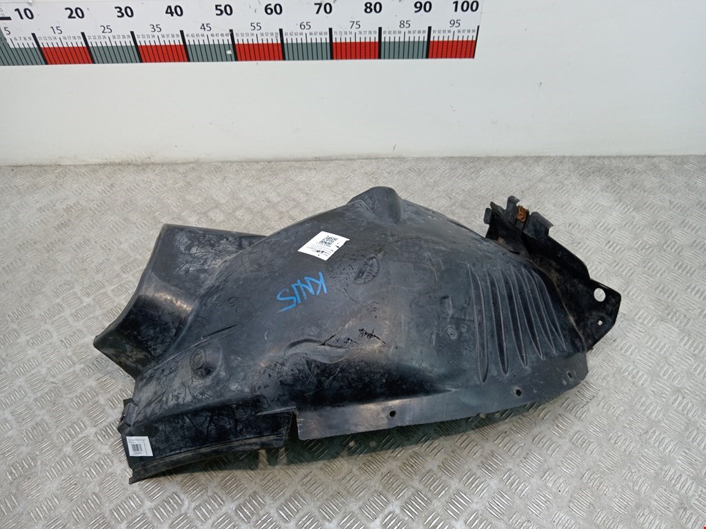 Локер (подкрылок) передний правый MERCEDES-BENZ C-Class C-klasse W204 2007-2015