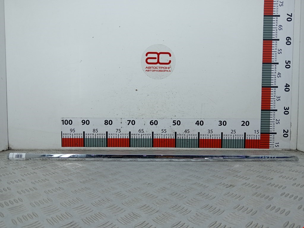 Накладка (молдинг) двери передней правой Volkswagen Passat CC (2008-2018)