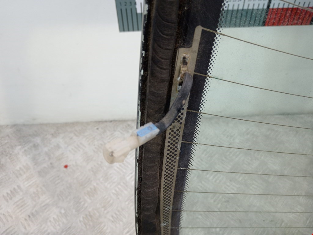 Стекло заднее BMW 5er 5 серия E39 1995-2004