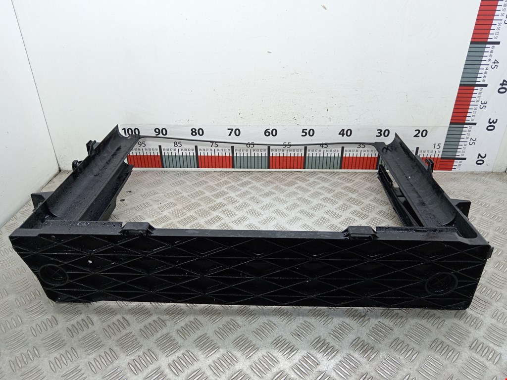 Диффузор (кожух) вентилятора BMW 7er 7 серия E65/E66 2001-2008