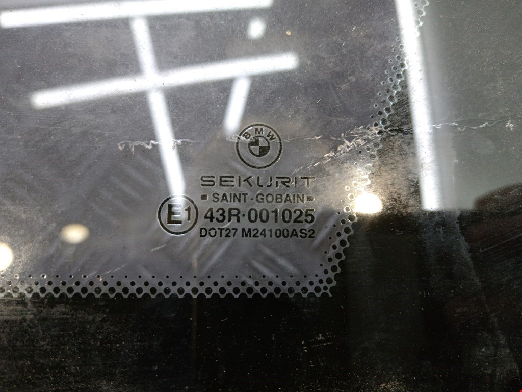 Стекло кузовное глухое правое BMW X5 E53 1999-2006