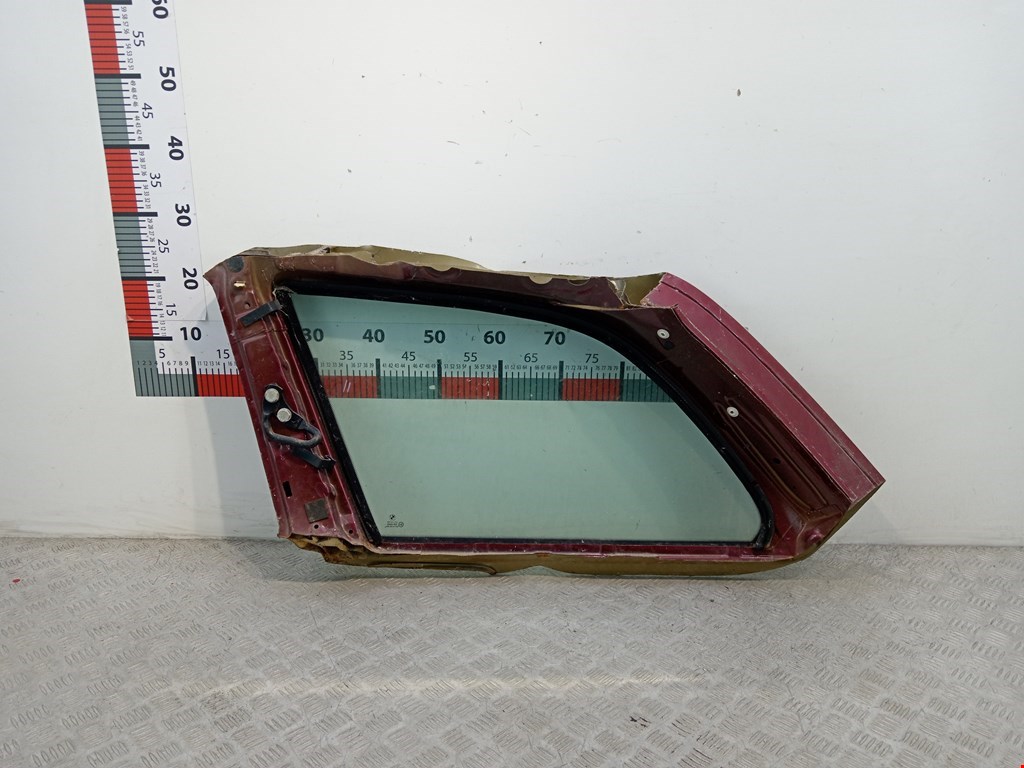 Стекло кузовное глухое правое BMW 5er 5 серия E39 1995-2004