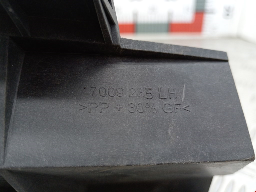 Кронштейн фары левый LAND ROVER Range Rover 2002-2012