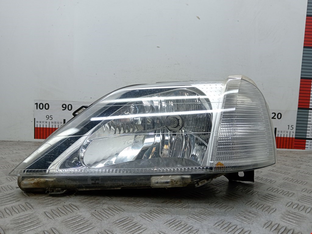 Фара левая RENAULT Logan 2005-2014