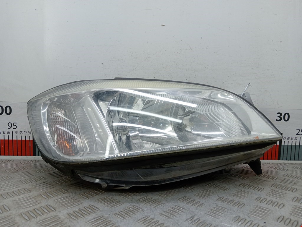 Фара правая OPEL Zafira A 1999-2005