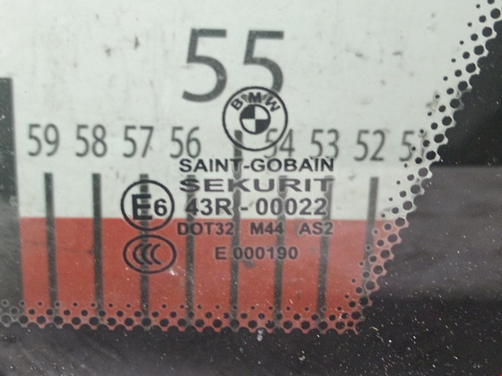 Стекло кузовное глухое правое BMW X5 E53 1999-2006