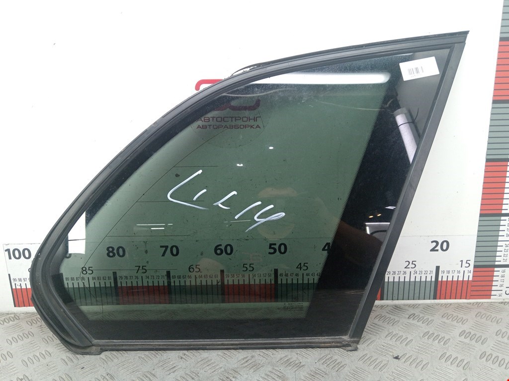 Стекло кузовное глухое правое BMW X5 E53 1999-2006