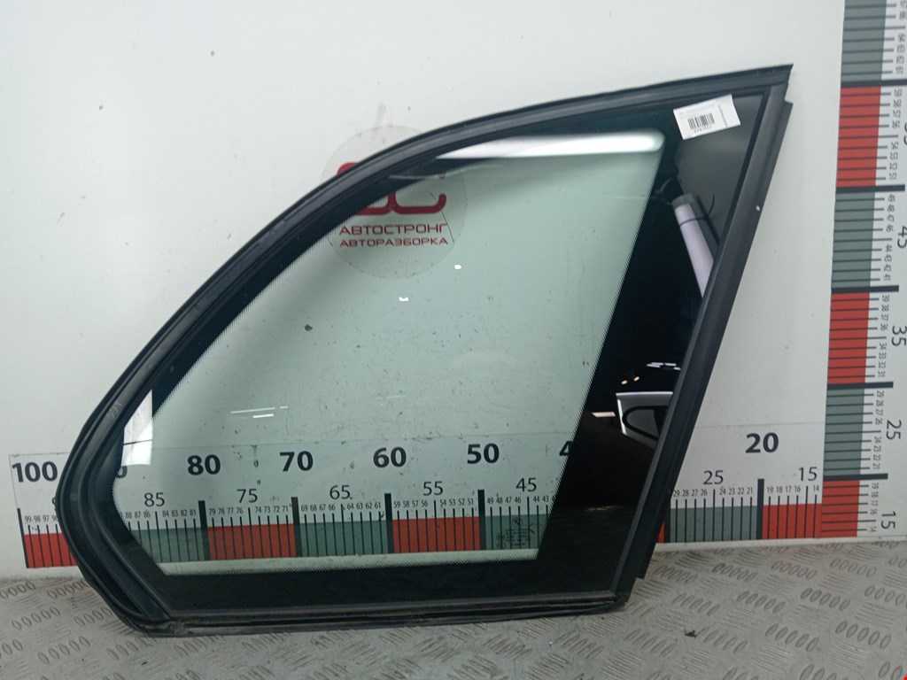 Стекло кузовное глухое правое BMW X5 E53 1999-2006