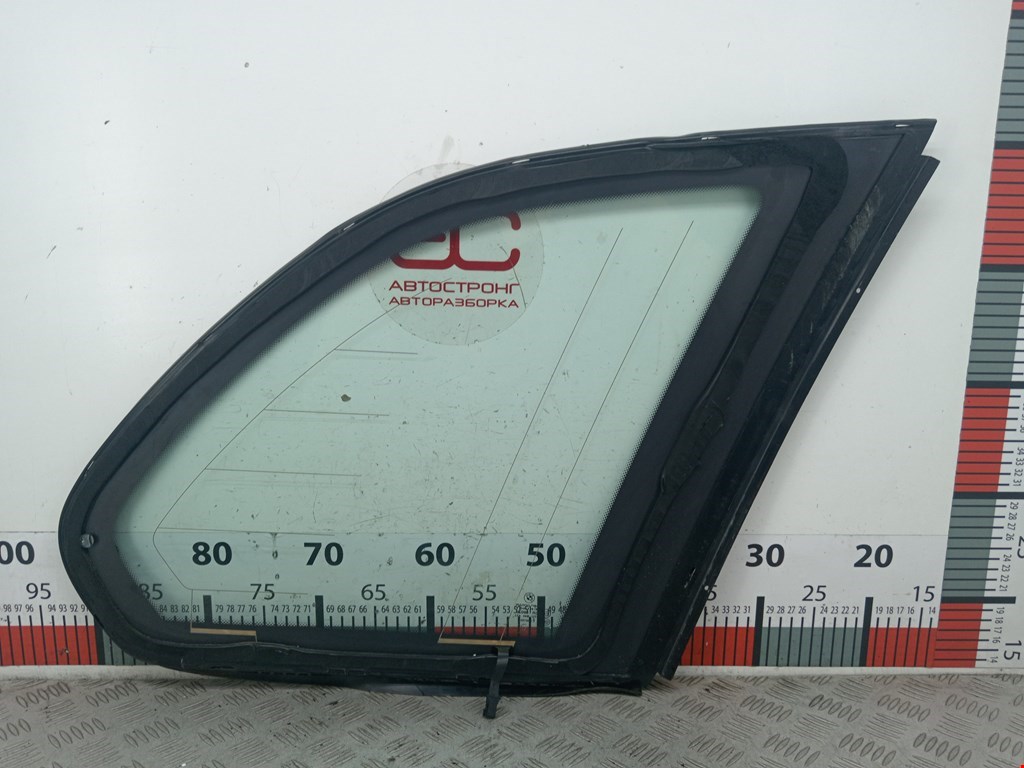 Стекло кузовное глухое левое BMW X5 E53 1999-2006