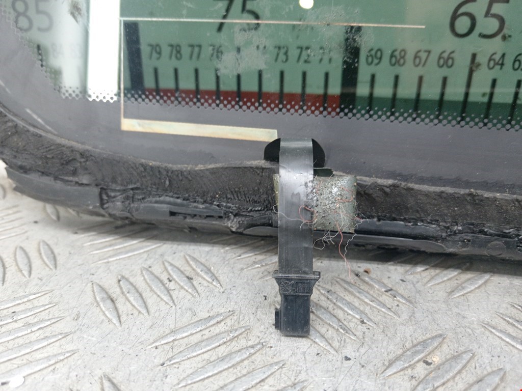 Стекло кузовное глухое левое BMW X5 E53 1999-2006