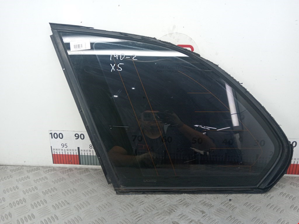 Стекло кузовное глухое левое BMW X5 E53 1999-2006