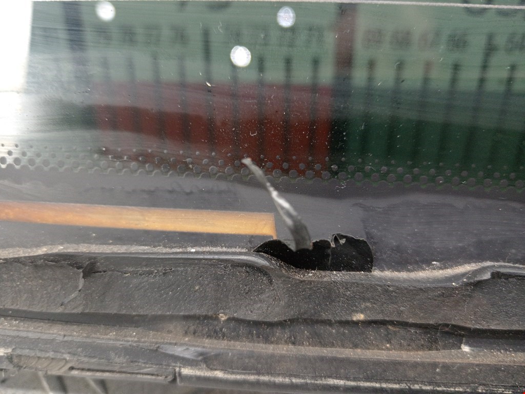 Стекло кузовное глухое левое BMW X5 E53 1999-2006