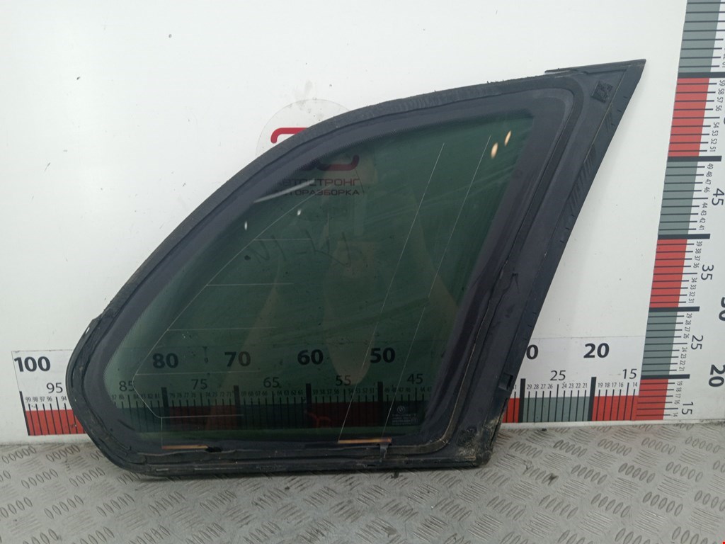 Стекло кузовное глухое левое BMW X5 E53 1999-2006