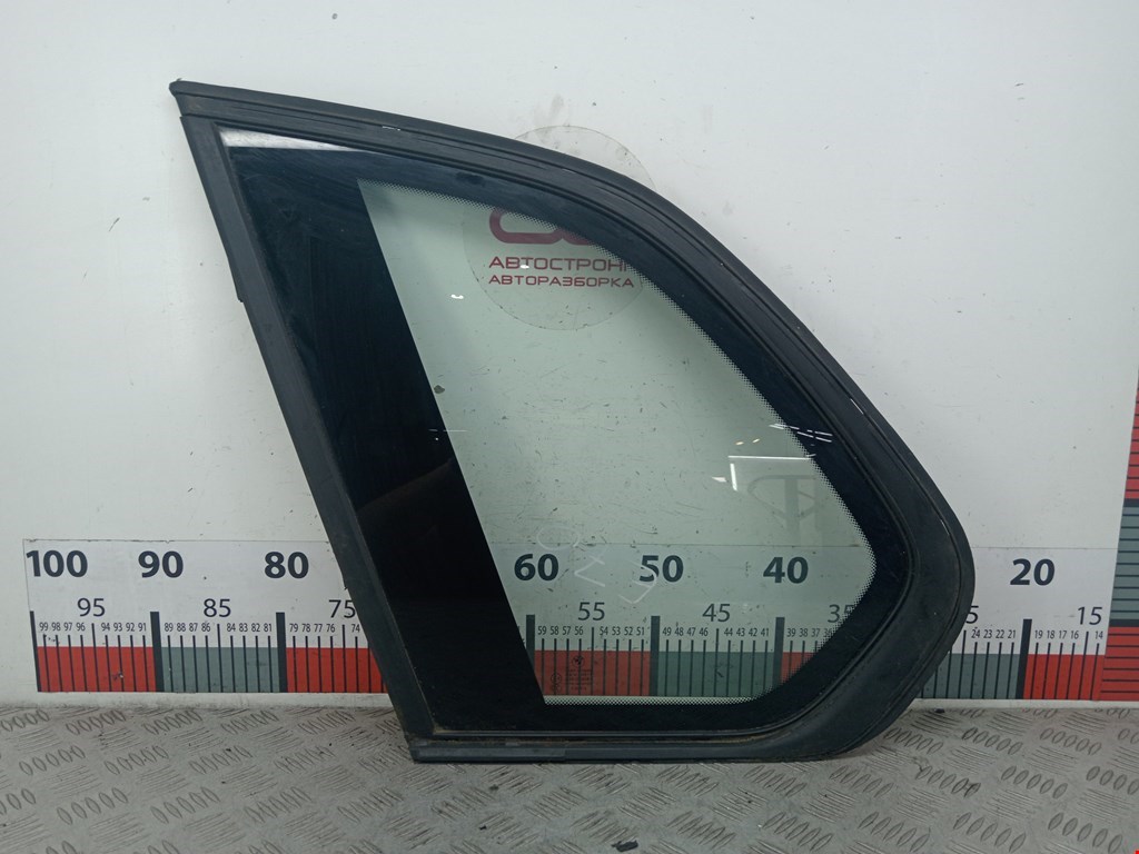 Стекло кузовное глухое левое BMW X5 E70 2007-2013