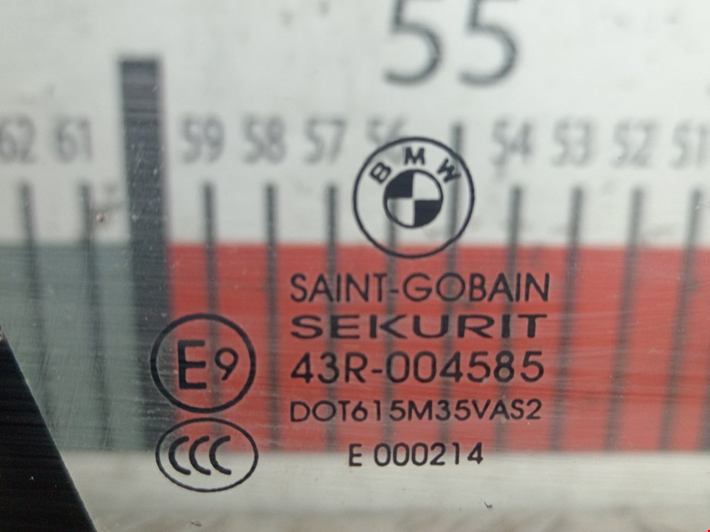 Стекло кузовное глухое левое BMW X5 E70 2007-2013