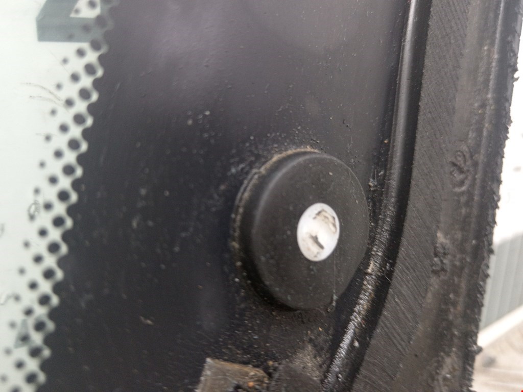 Стекло кузовное глухое левое BMW 3er E90/E91 2005-2012