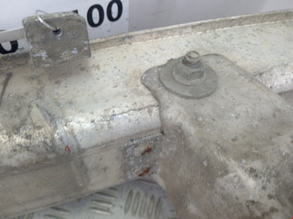 Усилитель переднего бампера (передний) BMW 7er 7 серия E65/E66 2001-2008