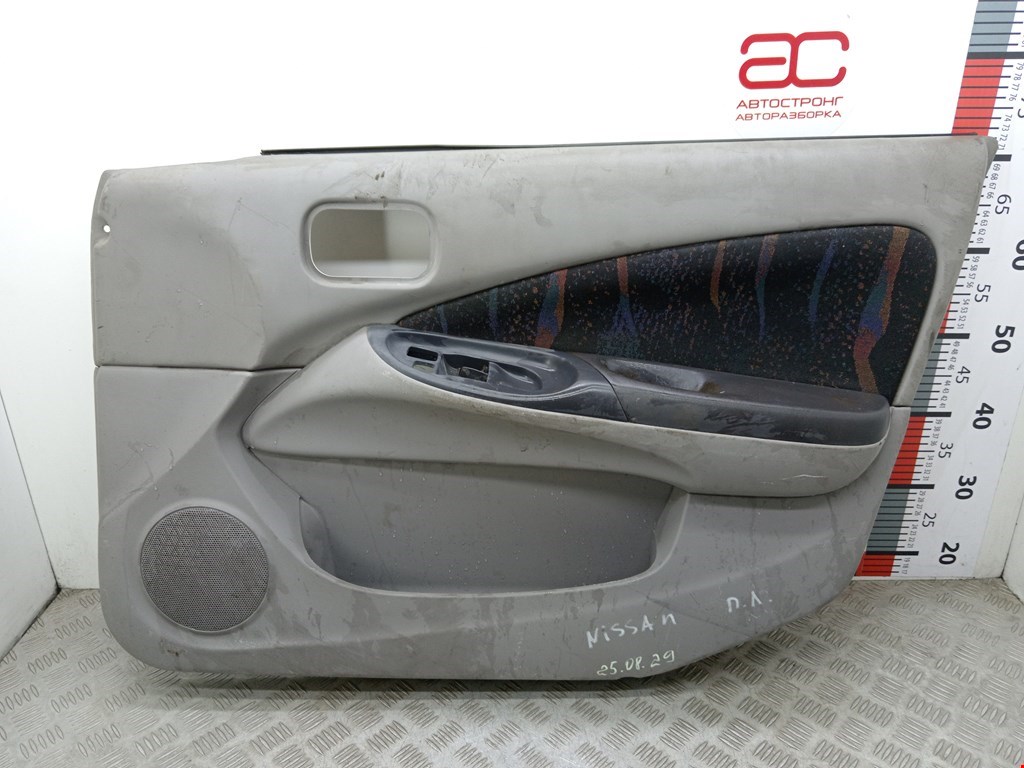 Обшивка двери передняя правая NISSAN Almera N16 2000-2006