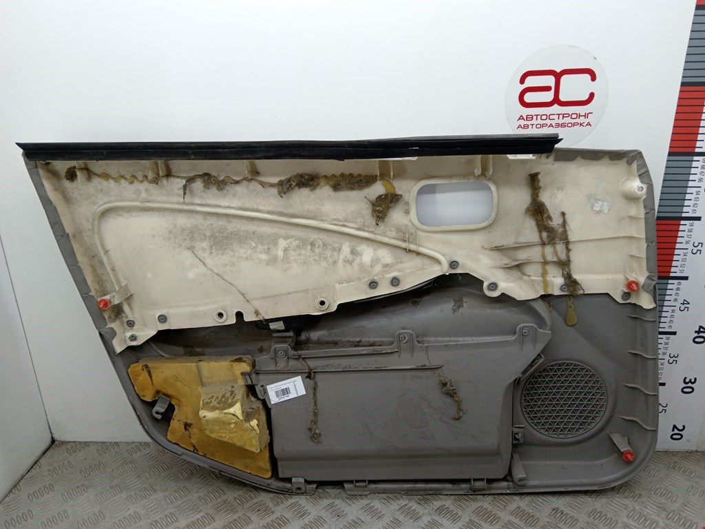 Обшивка двери передняя правая NISSAN Almera N16 2000-2006