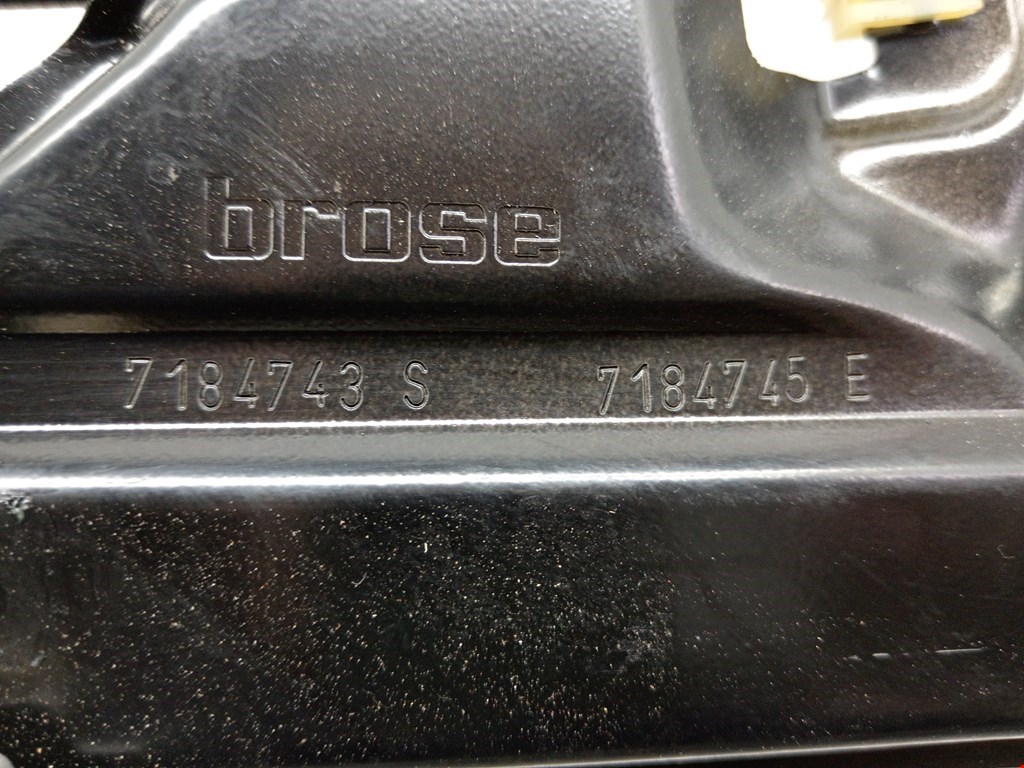 Стеклоподъемник задний левый BMW 5er 5 серия E60/E61 2003-2010