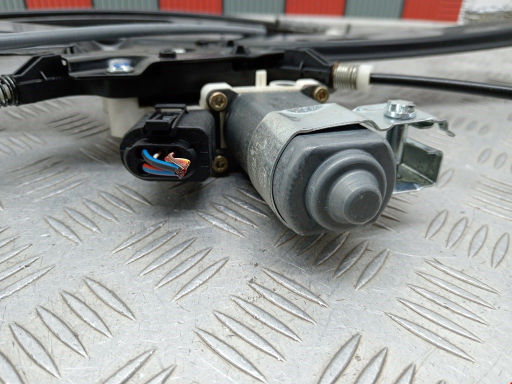 Стеклоподъемник передний левый BMW 5er 5 серия E60/E61 2003-2010