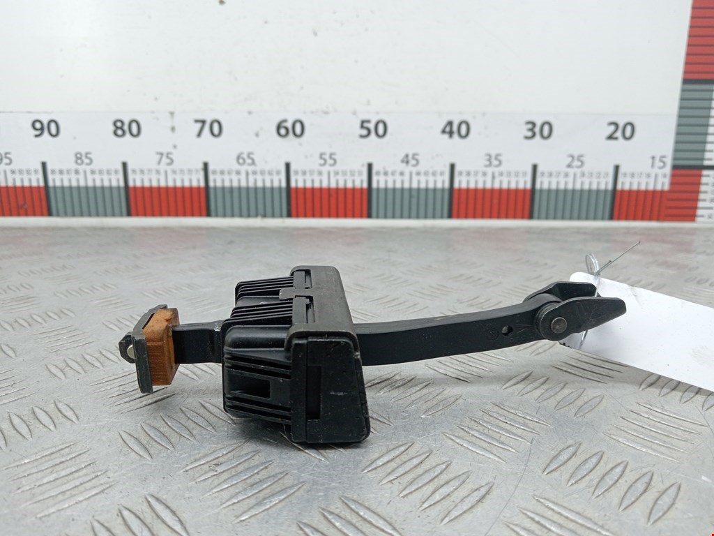 Ограничитель открывания двери BMW 5er 5 серия E60/E61 2003-2010