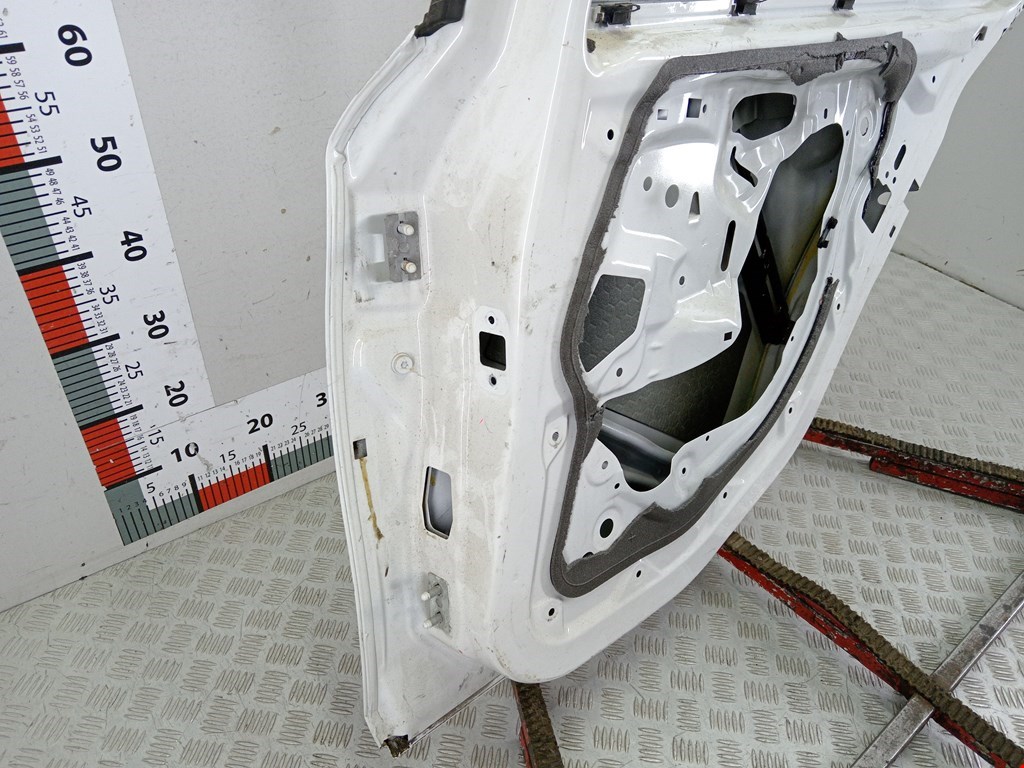 Дверь задняя правая BMW 1er E81\E87 2004-2011