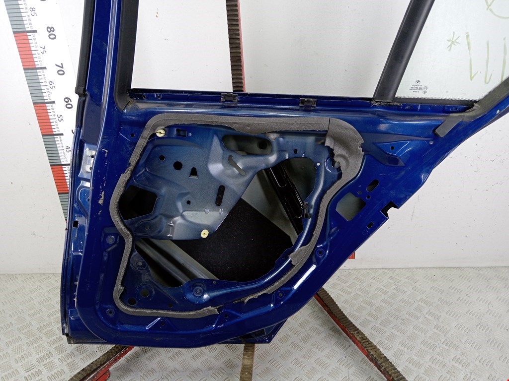 Дверь задняя правая BMW 1er E81\E87 2004-2011